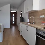 아파트 Anicic